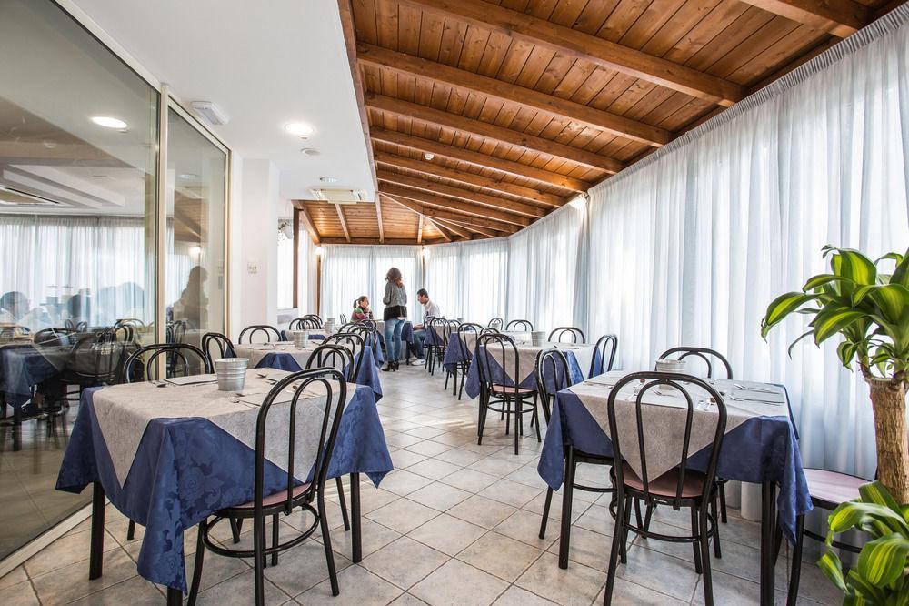 Hotel Nancy Rimini Zewnętrze zdjęcie