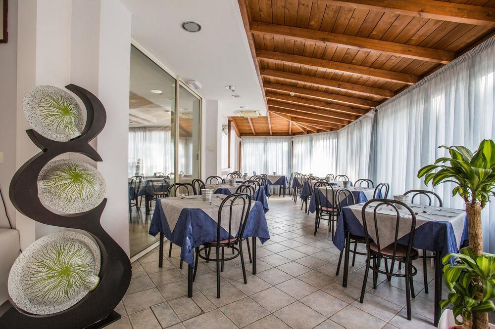 Hotel Nancy Rimini Zewnętrze zdjęcie