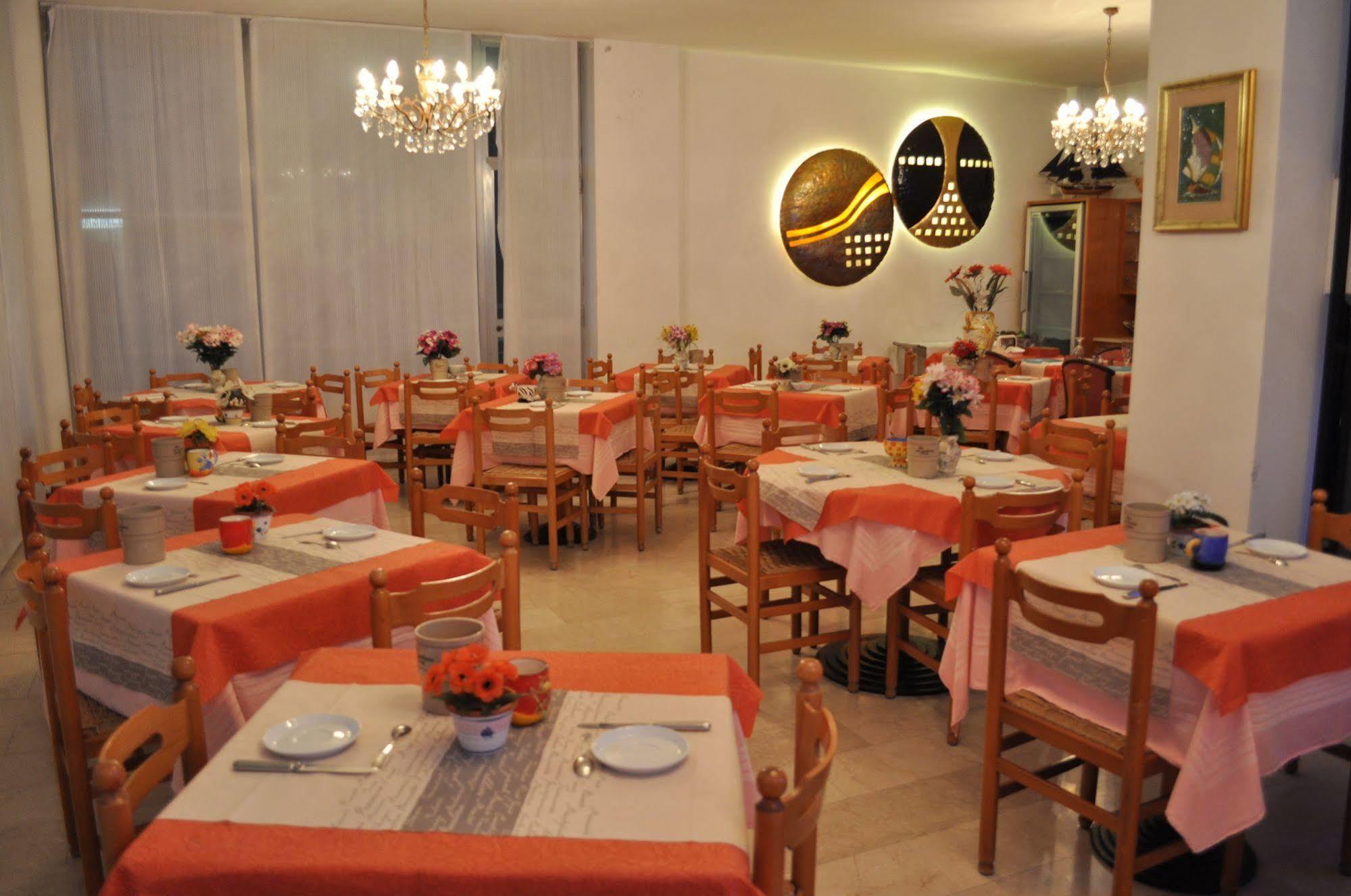 Hotel Nancy Rimini Zewnętrze zdjęcie